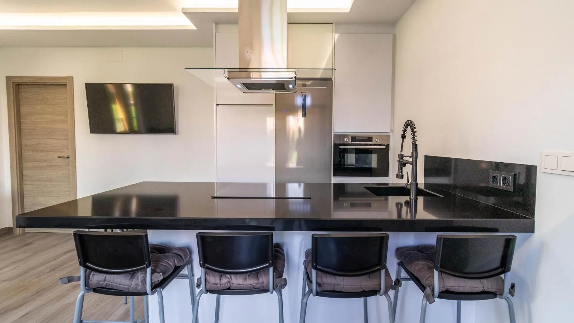 Piso Moderno Y Amplio Para Estudiantes Salobreña Apartmán