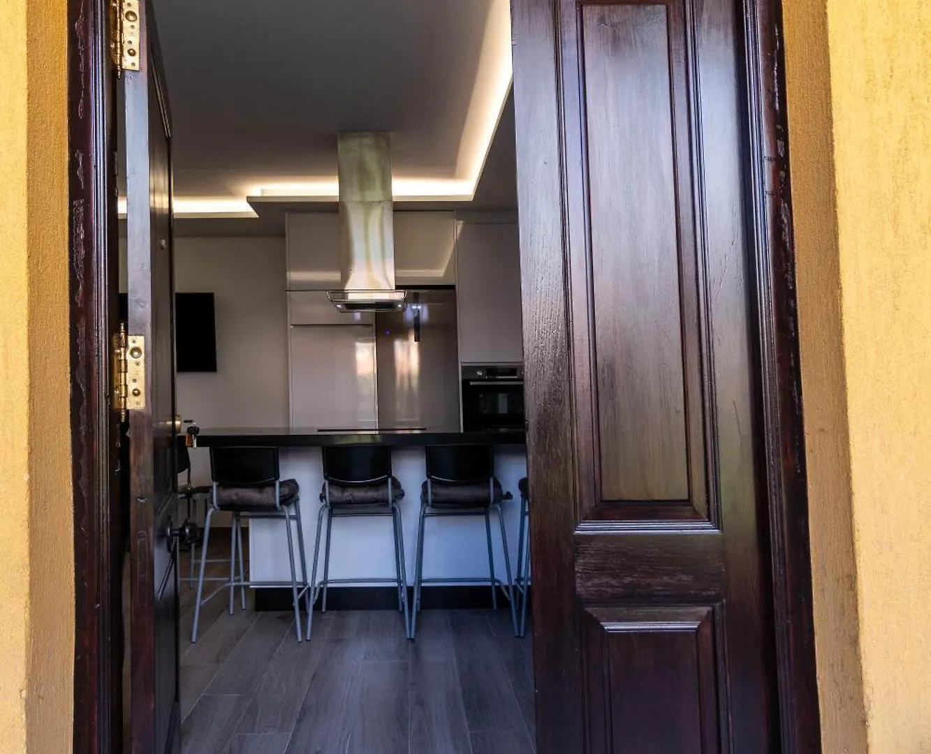 Piso Moderno Y Amplio Para Estudiantes Salobrena 0*,  Spain