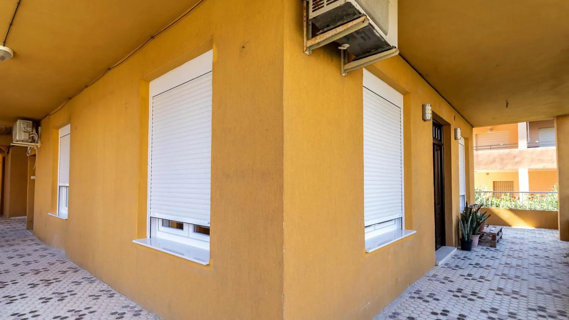 Piso Moderno Y Amplio Para Estudiantes Salobrena Apartment